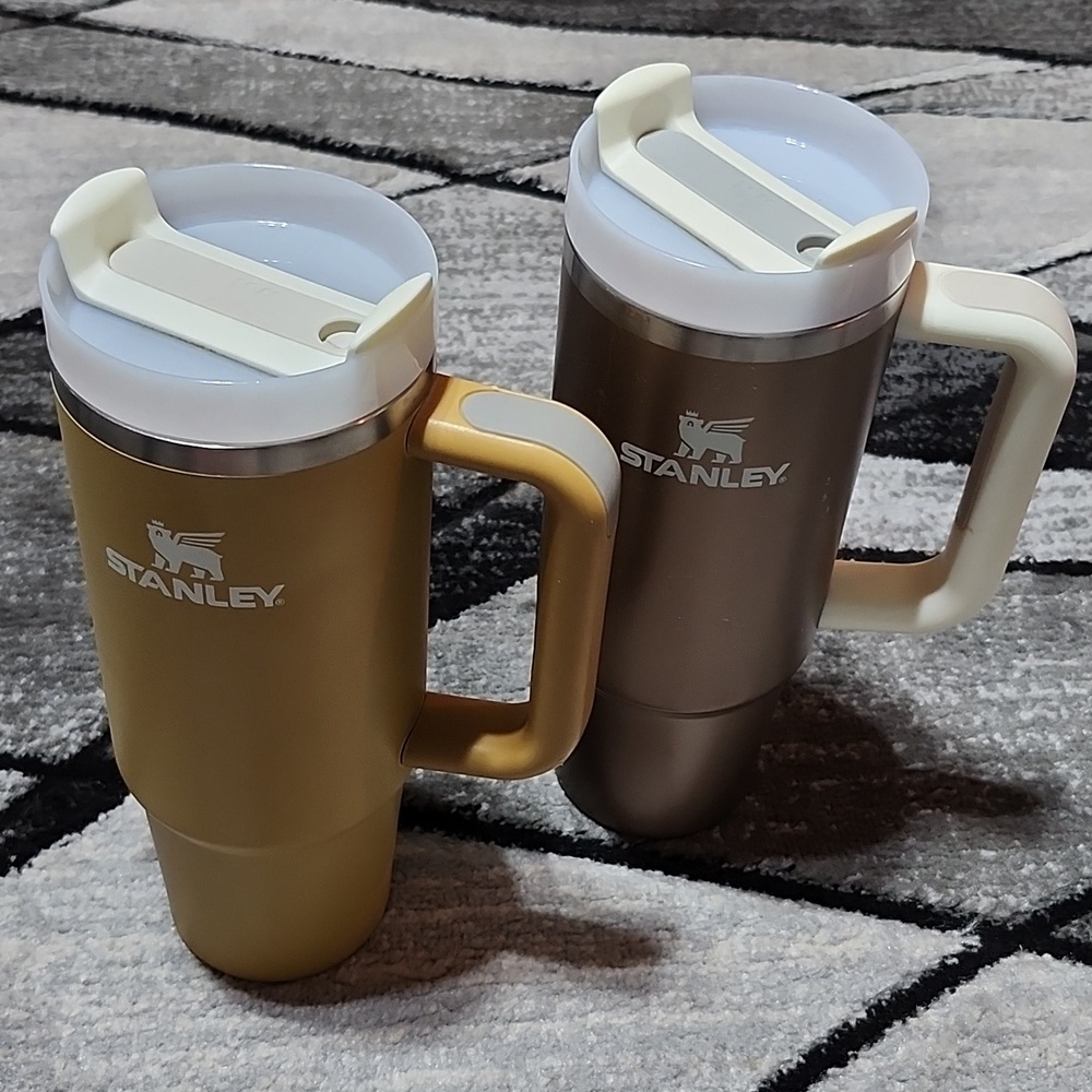 STANLEY QUENCHER H20 FLOW-STATE 30 OZ TUMBLER BUNDLE